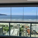 APTO Top com Vista pro Mar em Condomínio Completo em Frente à Praia! (6 pessoas)