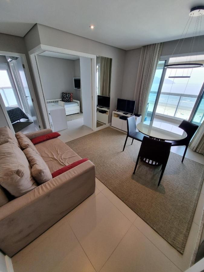 Apto Com Vista Pro Mar Em Completo Em Frente A Praia! Apartamento