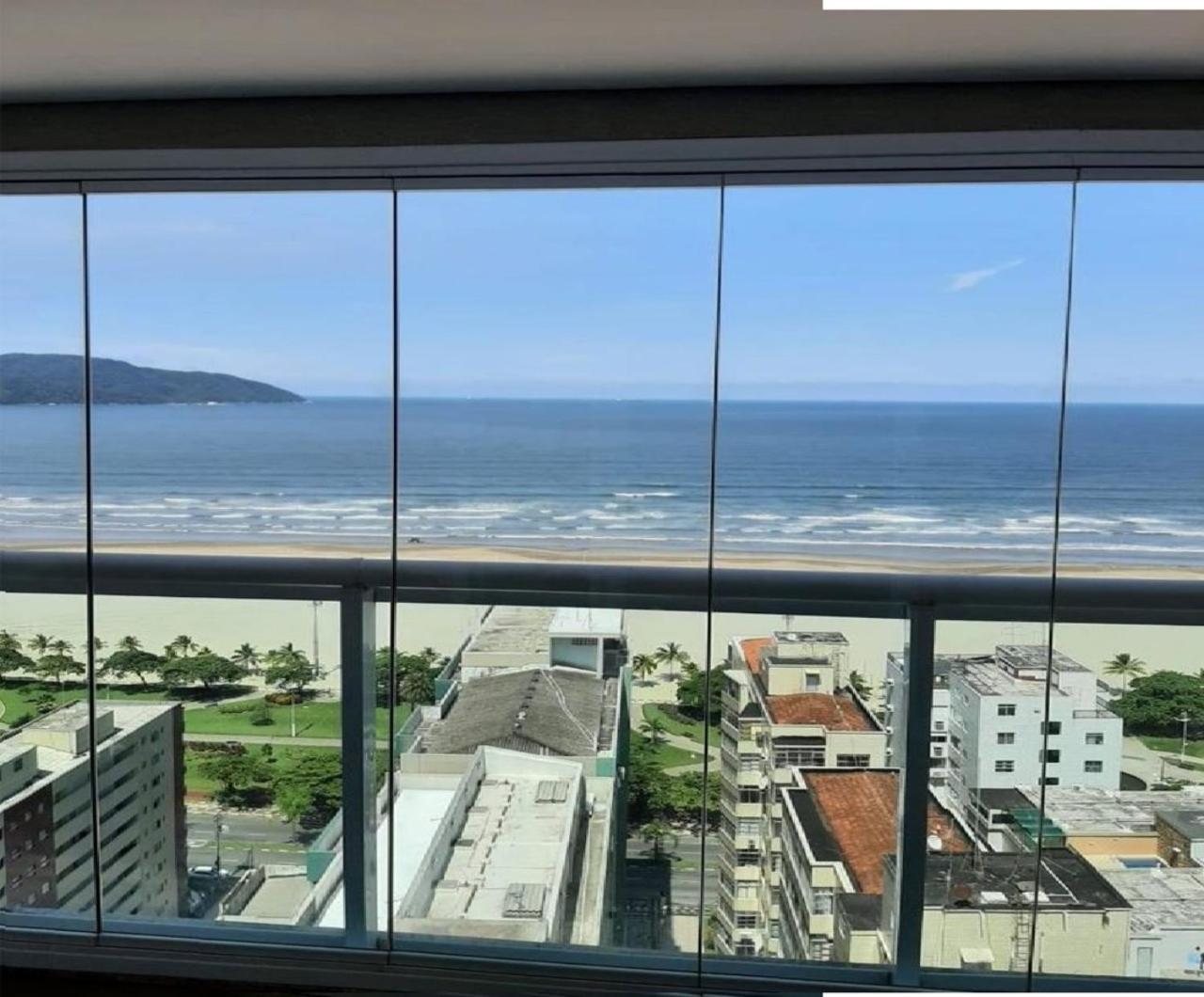 Apto Com Vista Pro Mar Em Completo Em Frente A Praia!